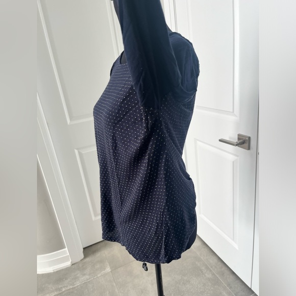 French connection navy and gold polka dot top size large item 07-33 - Picture 4 of 7
